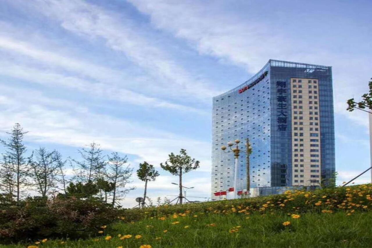 Howard Johnson Xiangyu Plaza Linyi 臨沂 エクステリア 写真