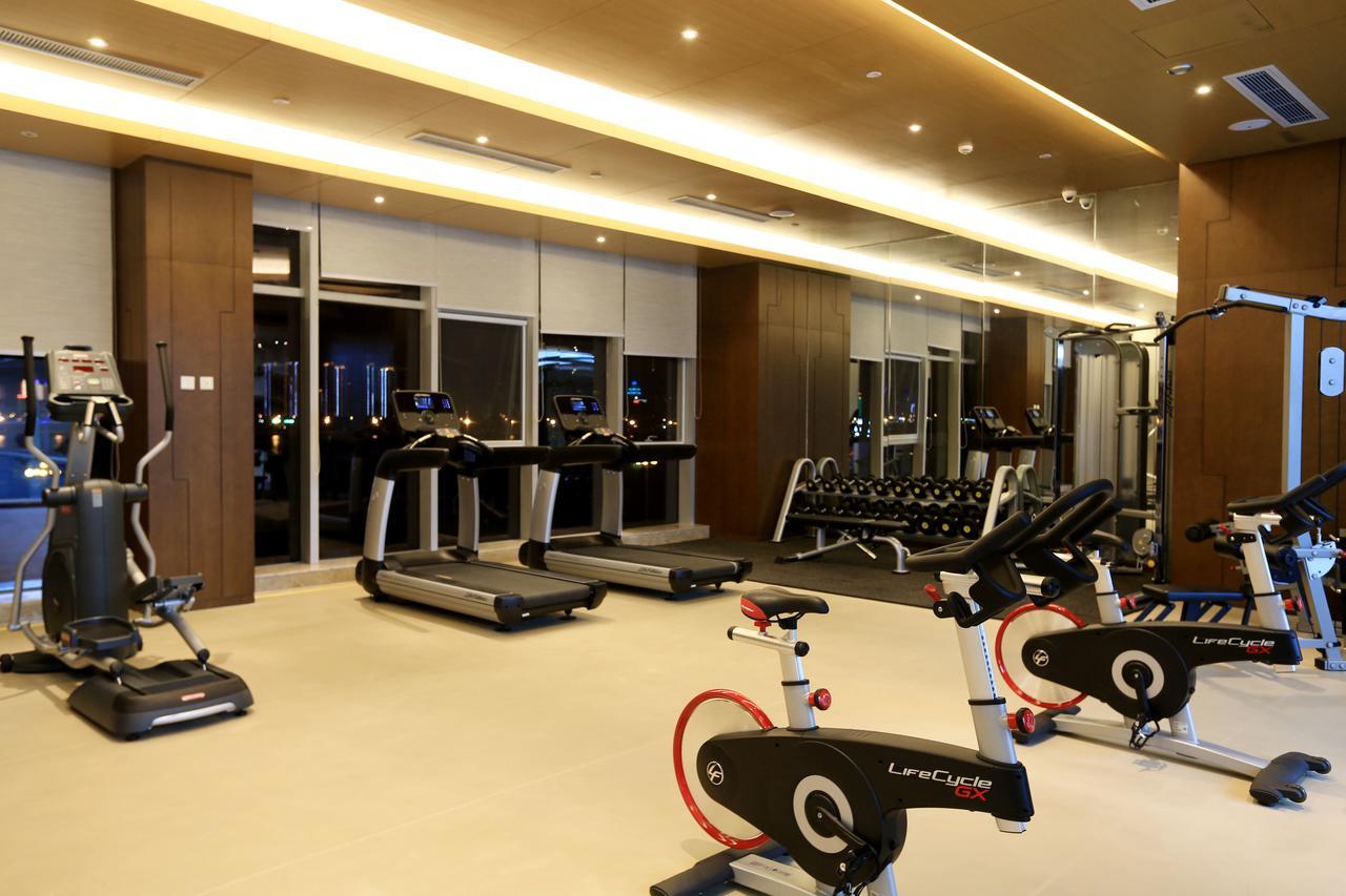 Howard Johnson Xiangyu Plaza Linyi 臨沂 エクステリア 写真