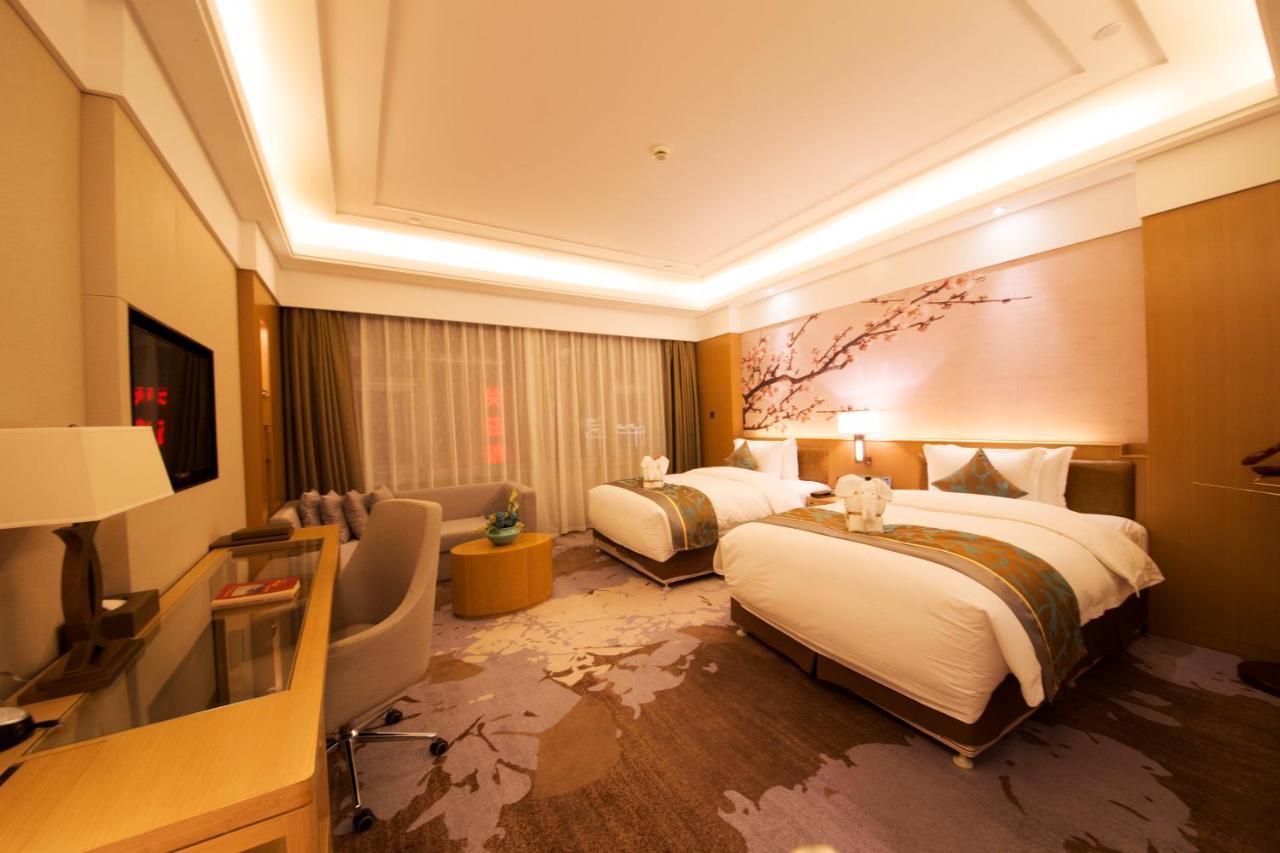Howard Johnson Xiangyu Plaza Linyi 臨沂 エクステリア 写真